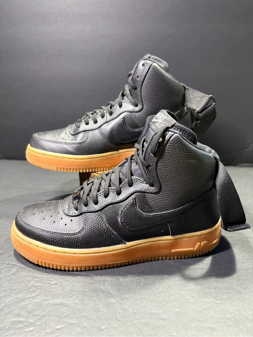 Nike Air Force 1 High Women’s Black Gum Soles Sneakers Shoe Size- 7.5